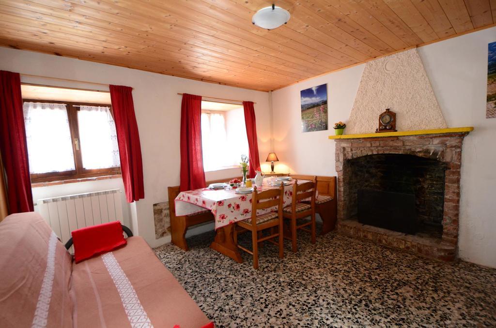 Agriturismo Agronauta Villa Piozzano ภายนอก รูปภาพ